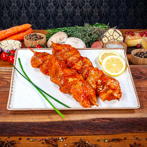 2 brochettes de poulet marinées