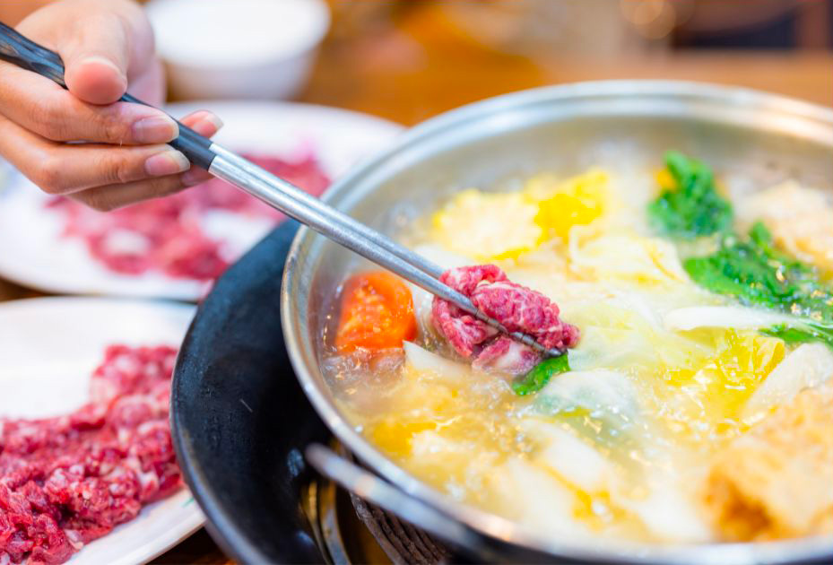 Un bouillon de fondue chinoise