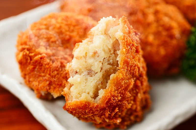 3 croquette de viande hachée enrobées de chapelure