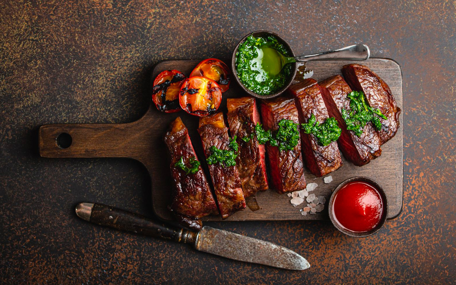 Un pavé de boeuf cuit à la plancha tranché