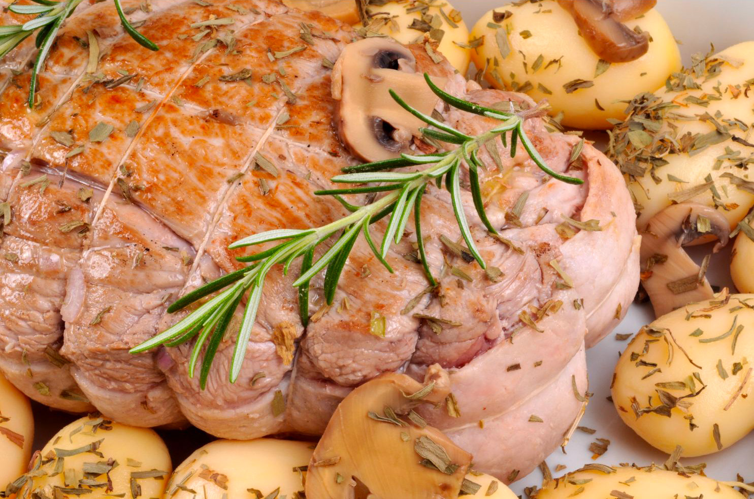 Une rôti de veau aux champignons