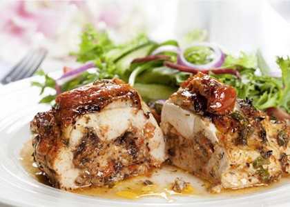 Rôti de poulet farci aux pistaches