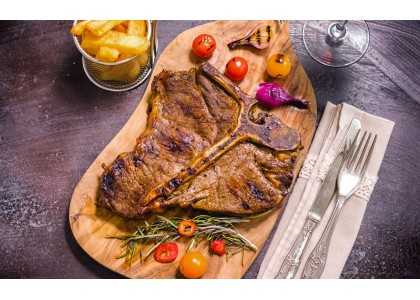 T-BONE MATURÉ AU BEURRE, THYM, ROMARIN, AIL
