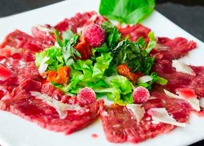 Carpaccio de bœuf à la framboise