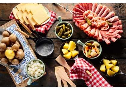 5 idées d’ingrédients pour réussir sa raclette !