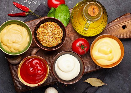Quelle sauce pour accompagner vos grillades ? 5 recettes faciles et pleines de goût