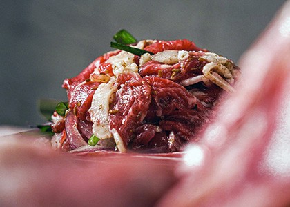 Que manger quand il fait très chaud ? Les conseils de votre boucher pour continuer à bien manger tout l'été