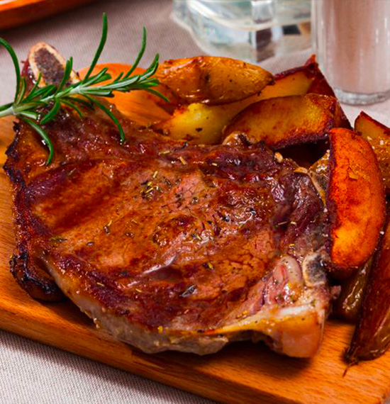 Recette de chef : Entrecôte Black Angus maturée et mille-feuille croustillant de pommes de terre